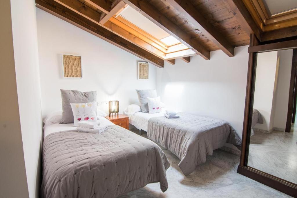 Tuguest Atico Gracia Apartment Granada Exterior foto